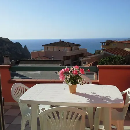 شقة Elegante E Panoramico Con Splendida Vista Mare بوجيرو
