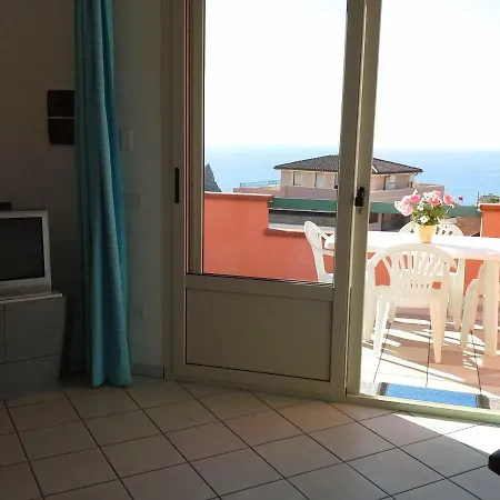 Elegante E Panoramico Con Splendida Vista Mare